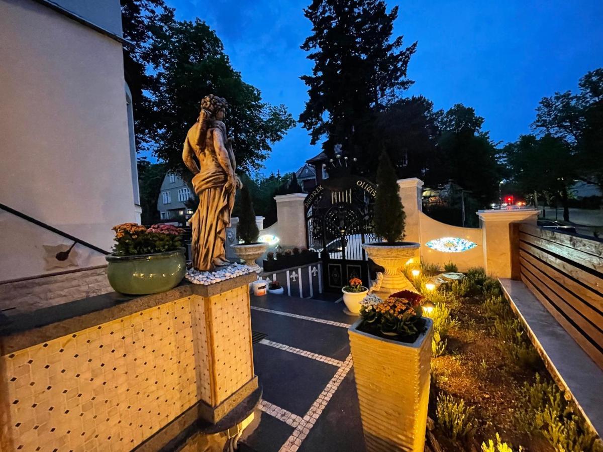 Dworek Oliwski Bed & Breakfast Gdansk Dış mekan fotoğraf
