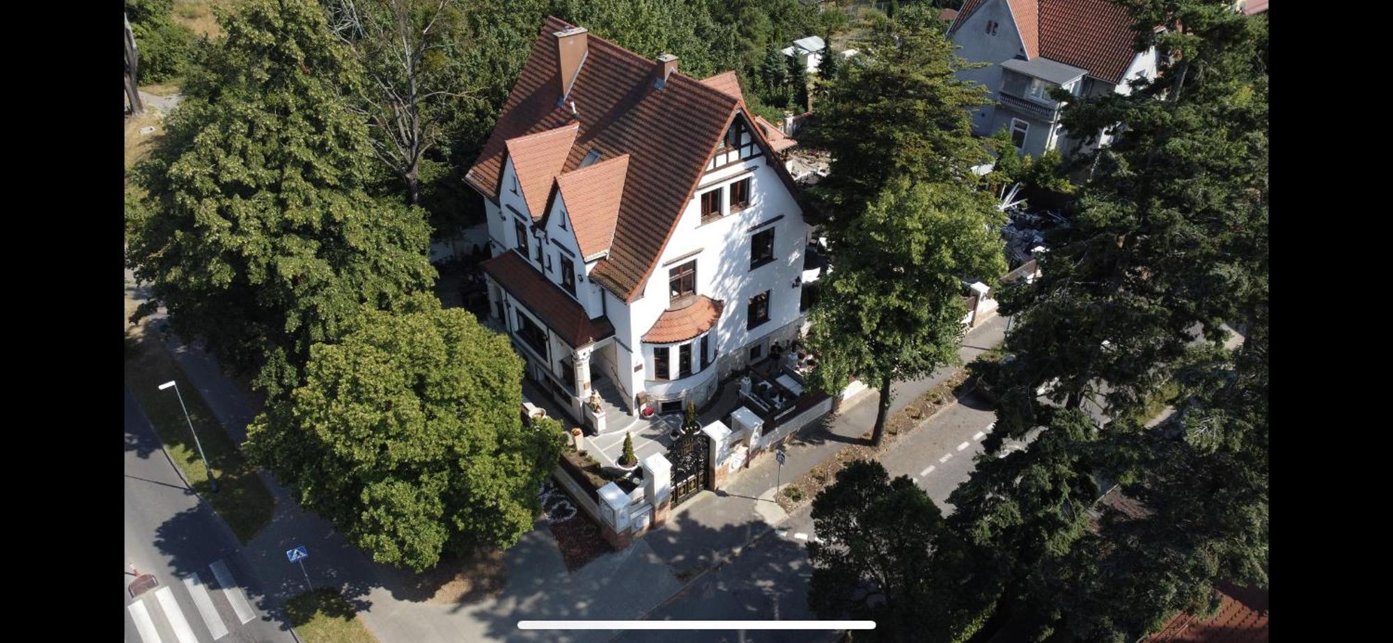 Dworek Oliwski Bed & Breakfast Gdansk Dış mekan fotoğraf