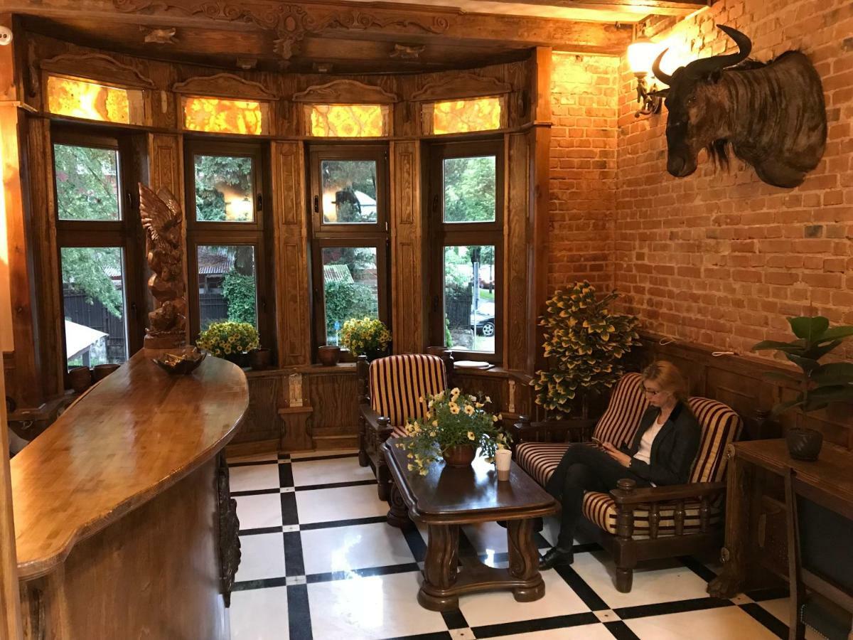 Dworek Oliwski Bed & Breakfast Gdansk Dış mekan fotoğraf